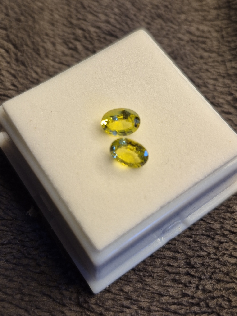 Chrysoberyl 1.5 tcw oval 7x5mm pair
